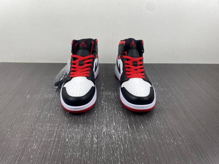air jordan 1 mid gym red black toe dq8426-106