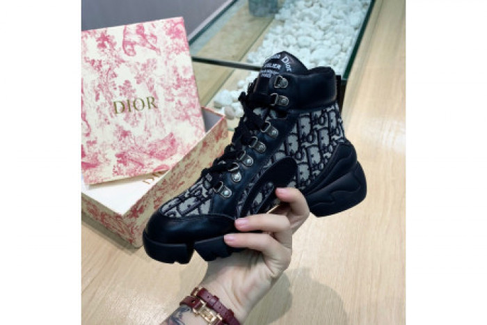 D*or high top sneaker