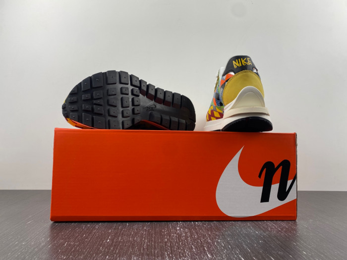 nike sacai x waffle woven green gusto dr5209-300