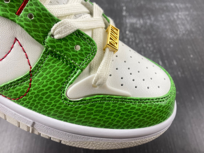 nike dunk low disrupt 2 just do it snakeskin green dv1491-101