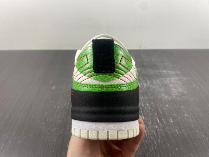 nike dunk low disrupt 2 just do it snakeskin green dv1491-101