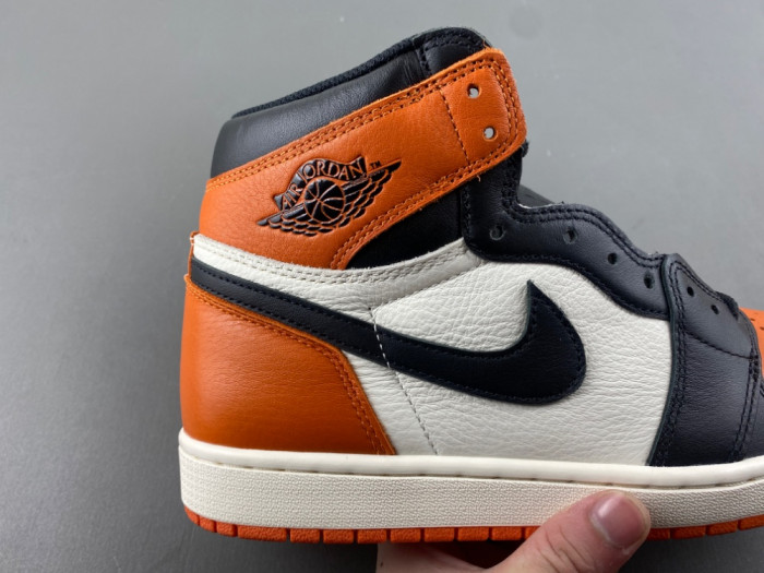 Air Jordan 1 High OG “Shattered Backboard”（2025） DZ5485-008