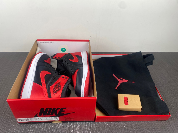 air jordan 1 retro high og satin bred fd4810-061