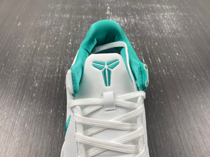 nike kobe 8 protro ‘radiant emerald’ fq3549-101