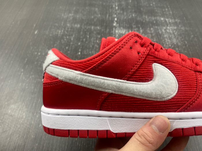 nike dunk low valentine
