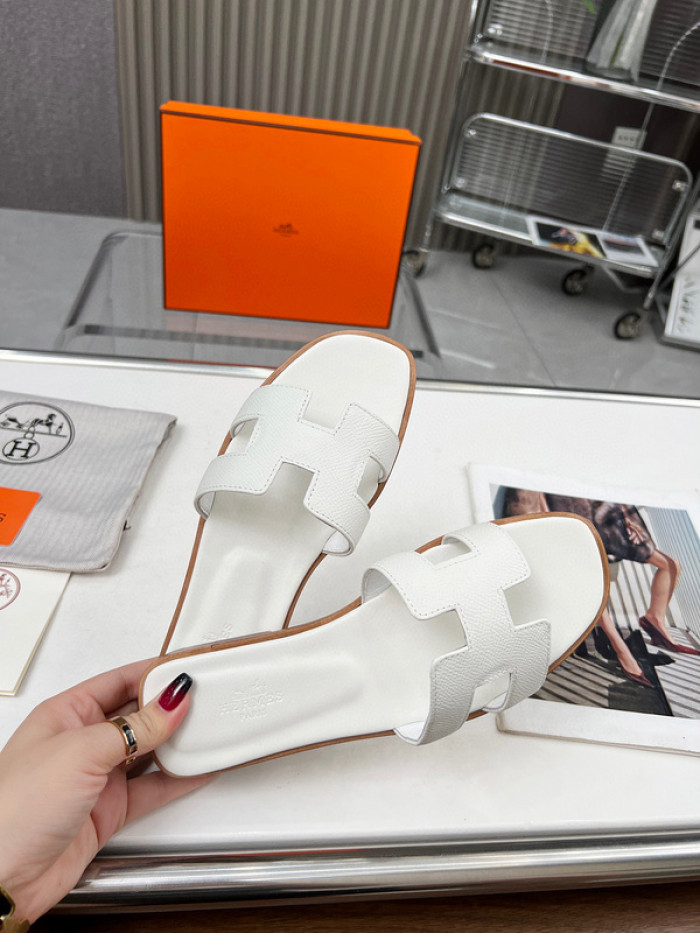 H**mes sandal