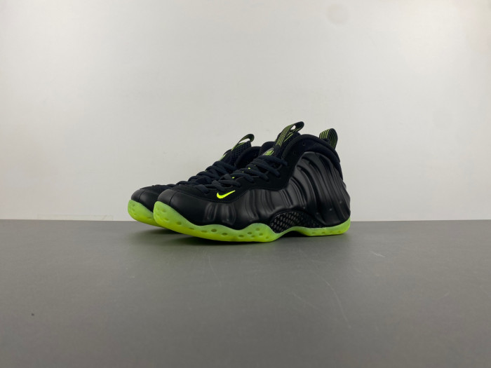 Nike Air Foamposite One HF2902-001
