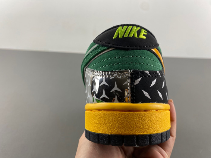 Nike Dunk Low What the Duck Away University of Oregon PE HV1454-100