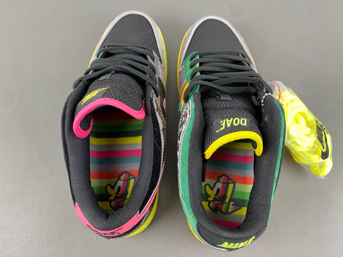 Nike Dunk Low What the Duck Away University of Oregon PE HV1454-100