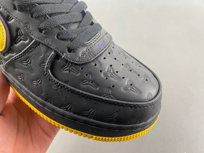 Kobe Bryant x Nike Air Force 1 Low HV5122-001