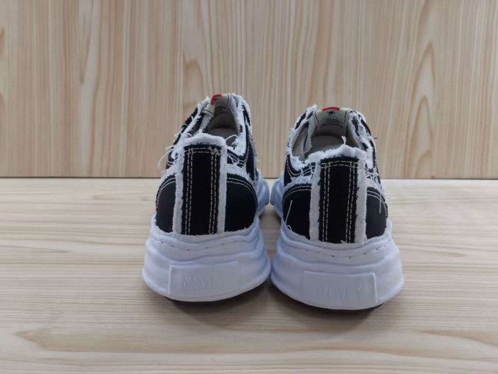 Ma*s*n mihara yasuhiro blakey sneakers