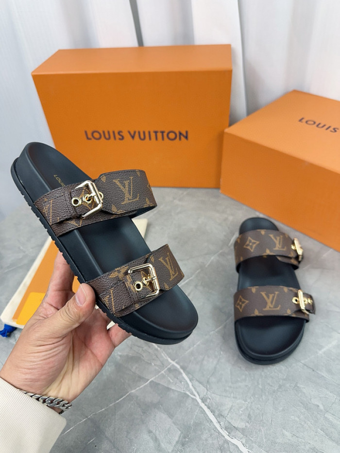 l1vv sandals