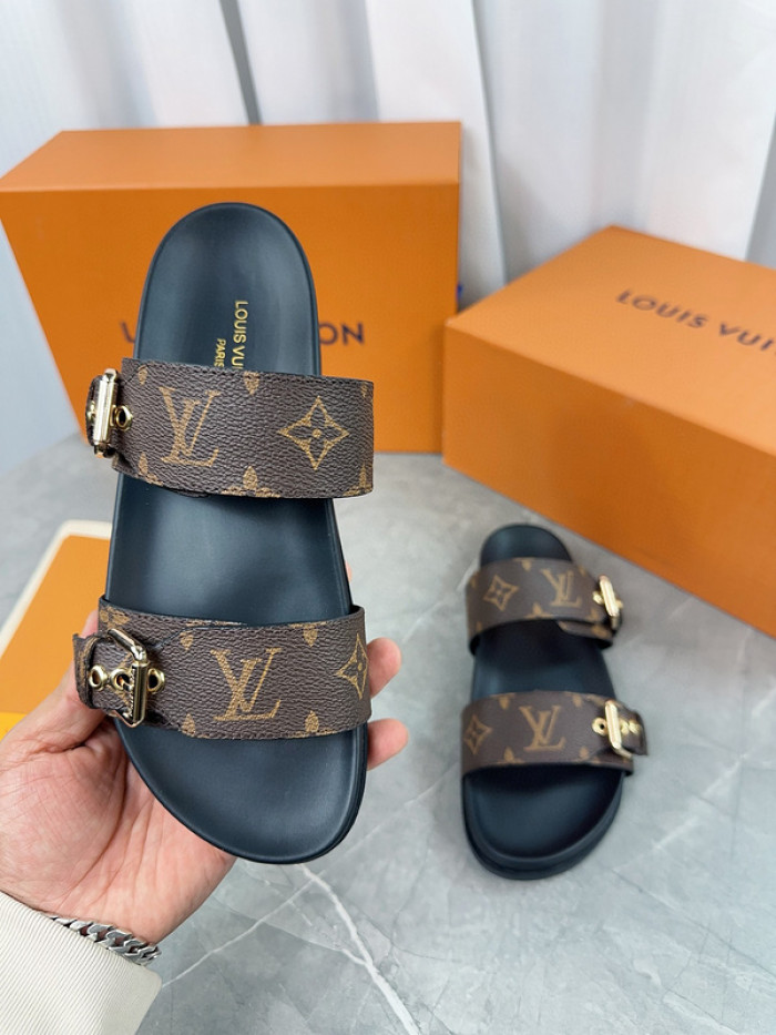 l1vv sandals