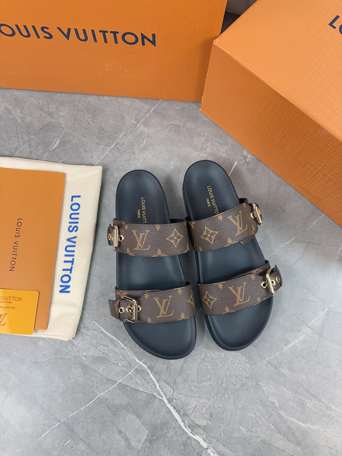 l1vv sandals