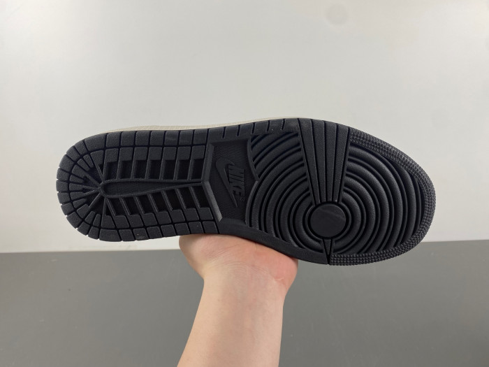 Travis Scott x Air Jordan 1 Low LX1988-200