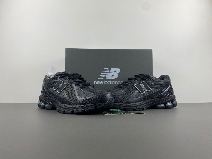 New Balance 1906R Low Black Metallic Silver M1906RJB