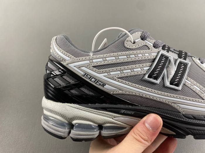 New Balance 1906R Castlerock Rain Cloud M1906RLG