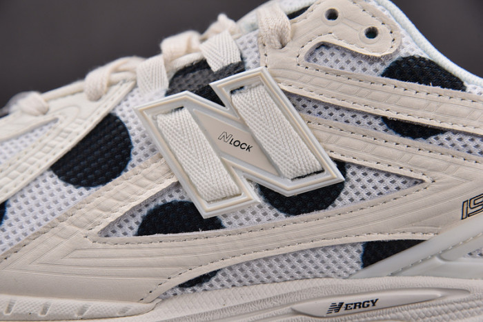 New Balance 1906R Polka Dot Sea Salt M1906RPC