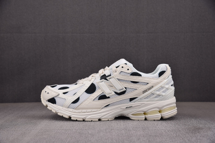 New Balance 1906R Polka Dot Sea Salt M1906RPC