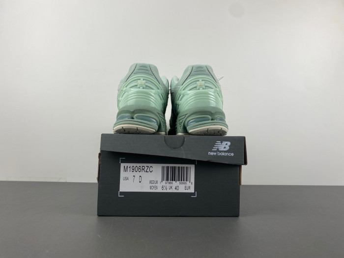 New Balance 1906R Jade Green M1906RZC