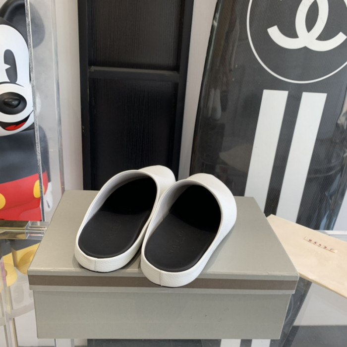 marni fussbett sabot loafers