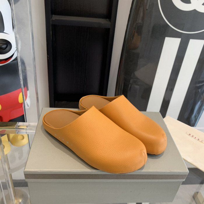 marni fussbett sabot loafers