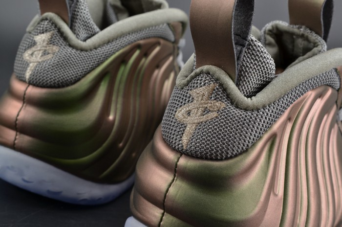 nike air foamposite one “shine” dark stucco/ black aa3963-001