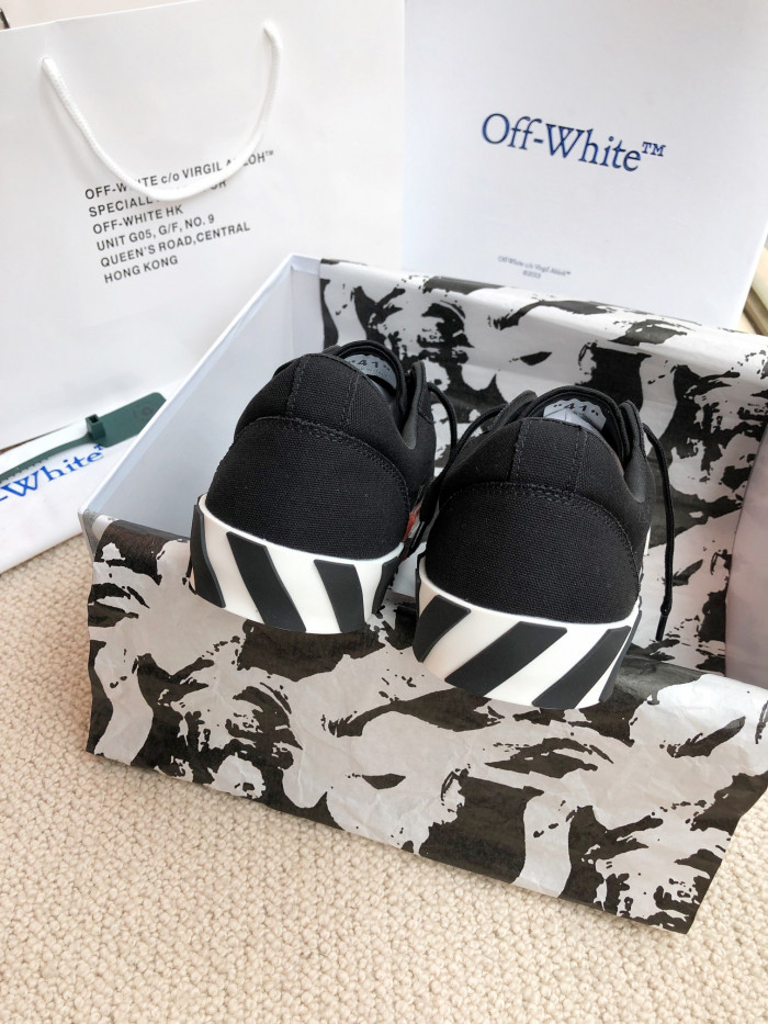 OFF-WHITE Low Vulcanized Leather Shoes