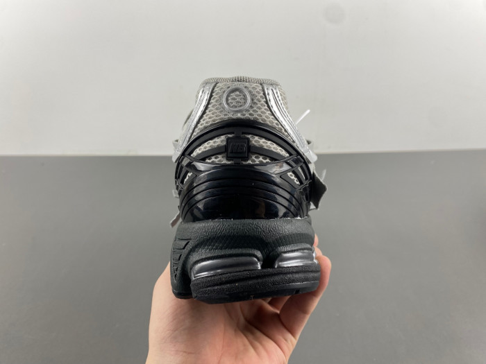 New Balance 1906A Silver U1906AAF