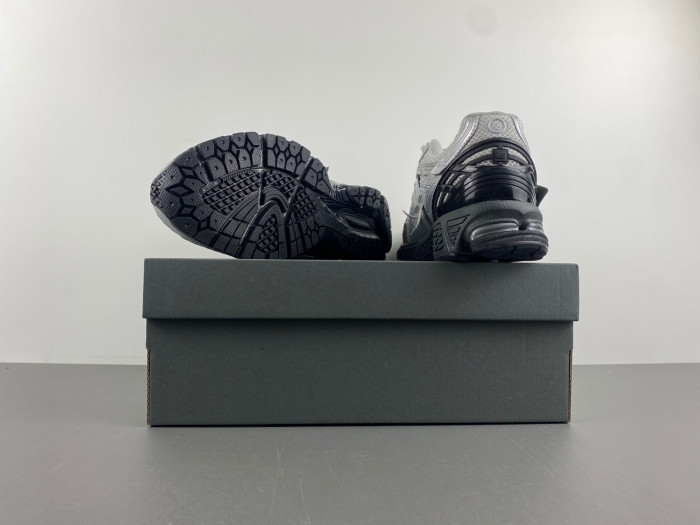 New Balance 1906A Silver U1906AAF