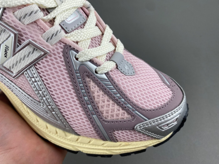 New Balance 1906R Rose Sugar Silver U1906RNF