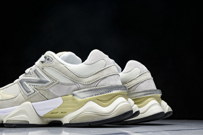 New Balance 9060 U9060WHT